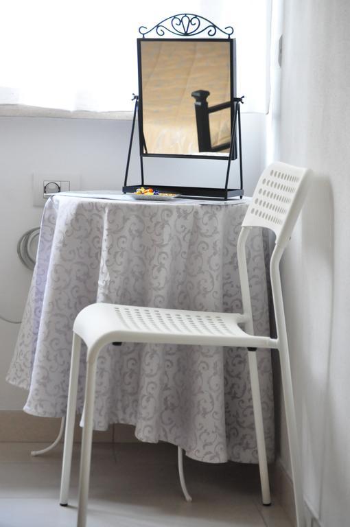 Artisti Rooms Равенна Экстерьер фото